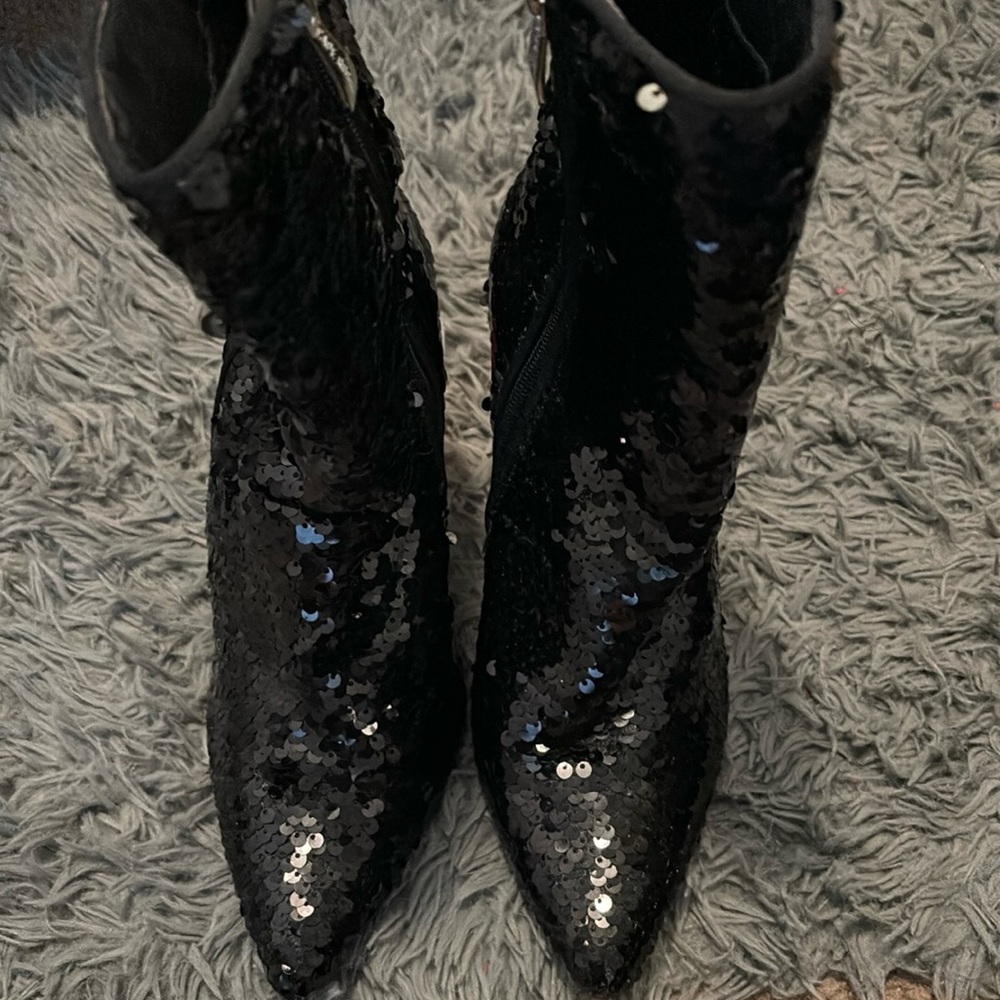 Cade Robbun ankle boots